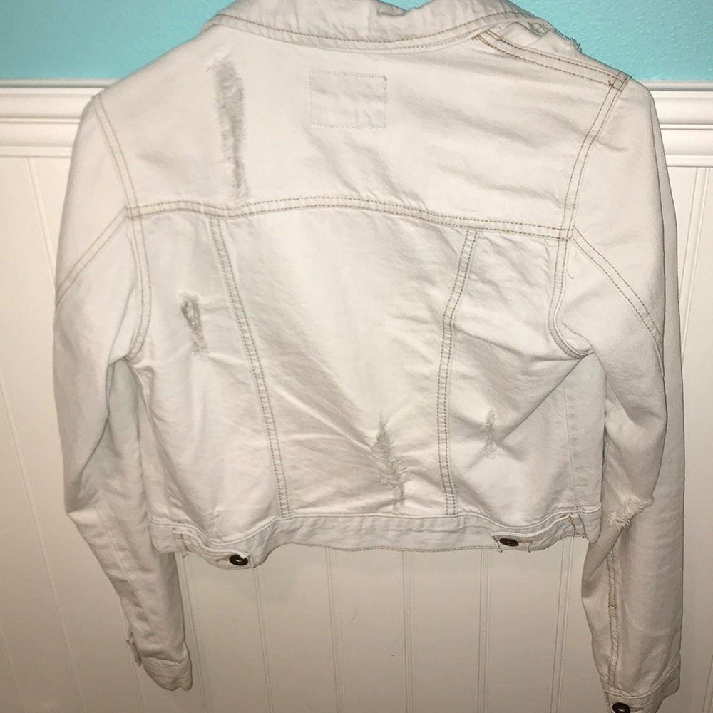 Jean jacket - Picture 2 of 6